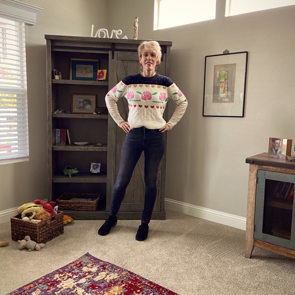 Meet your Posher, Laura - Picture 1 of 1